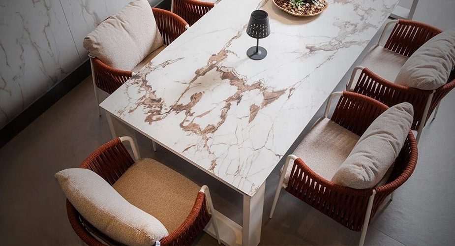 Reasons To Buy Weather Resistant Outdoor Dining Tables