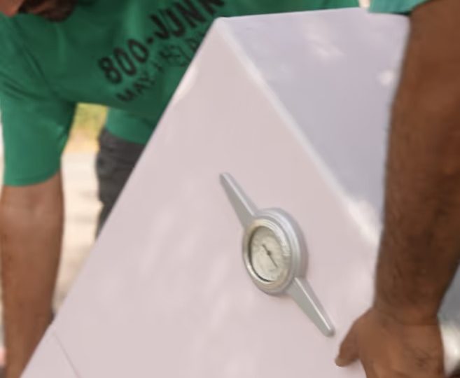 How To List Your Junk For Free Collection Online